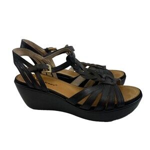 Baretraps Diamond Wedge Sandal Black Faux Leather Ankle T-Strap Buckle Womens 8